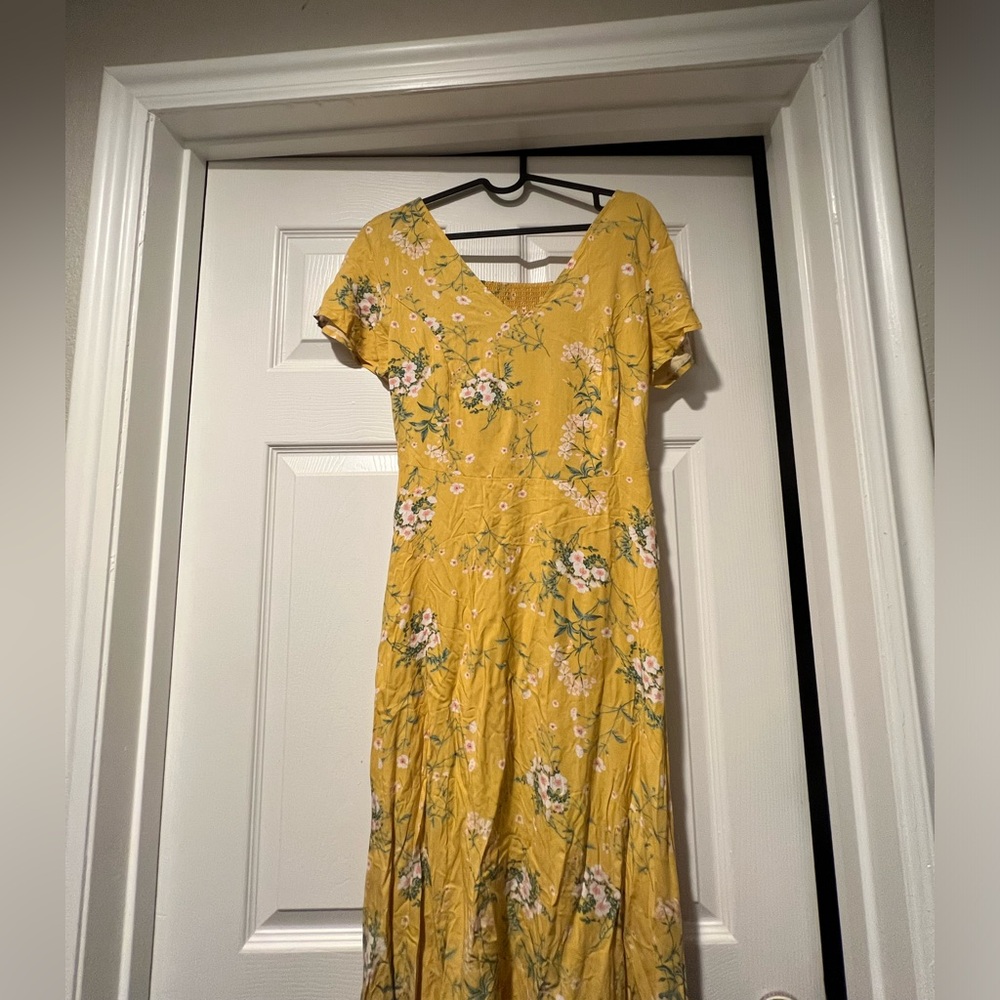 Old Navy Midi dress
